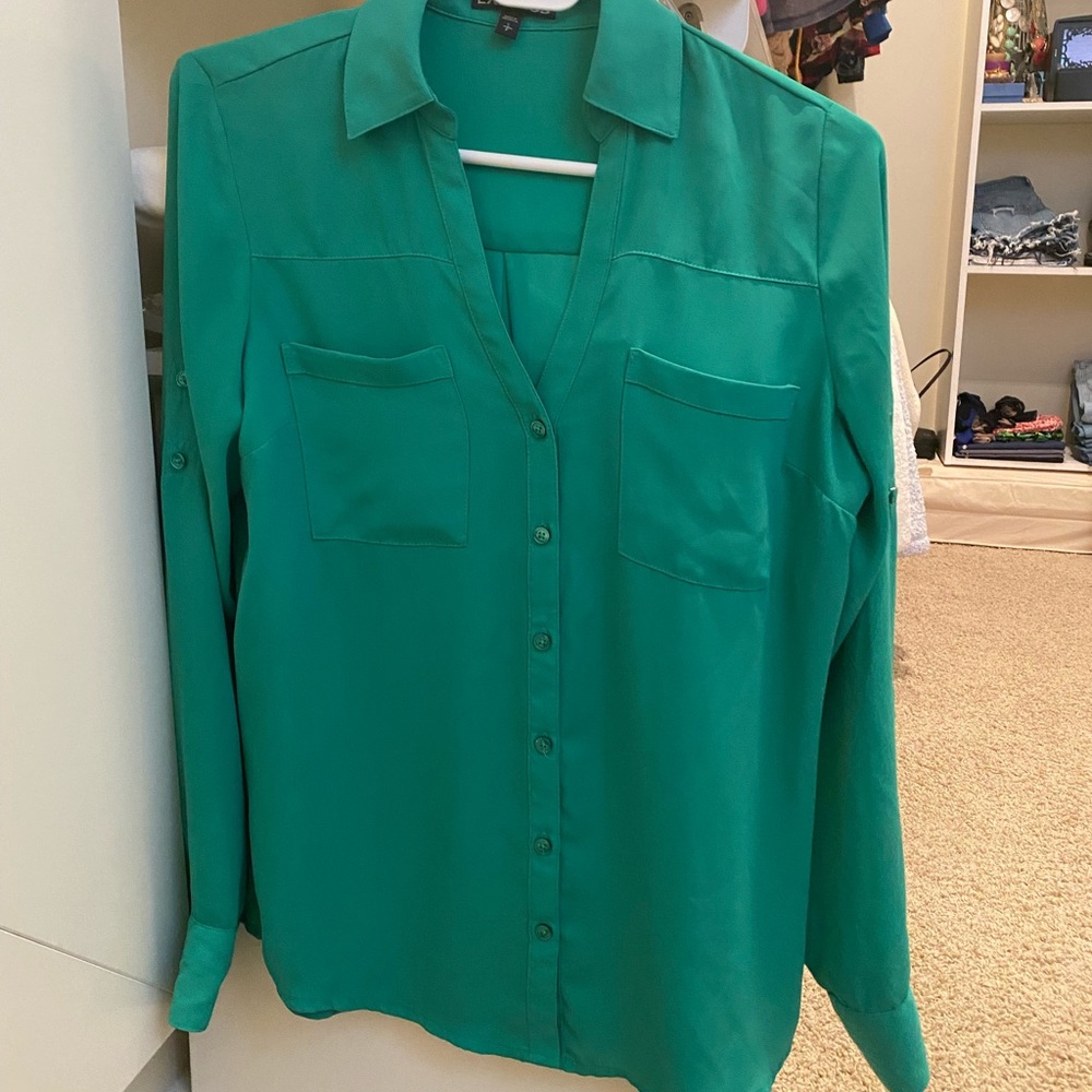 Green Express button down